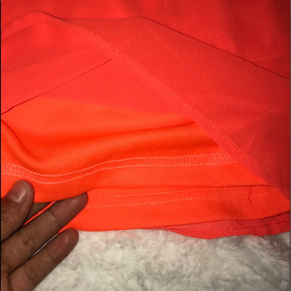 โจ orange V-Neck Romper ๐Host Pick๐ - Picture 7 of 7
